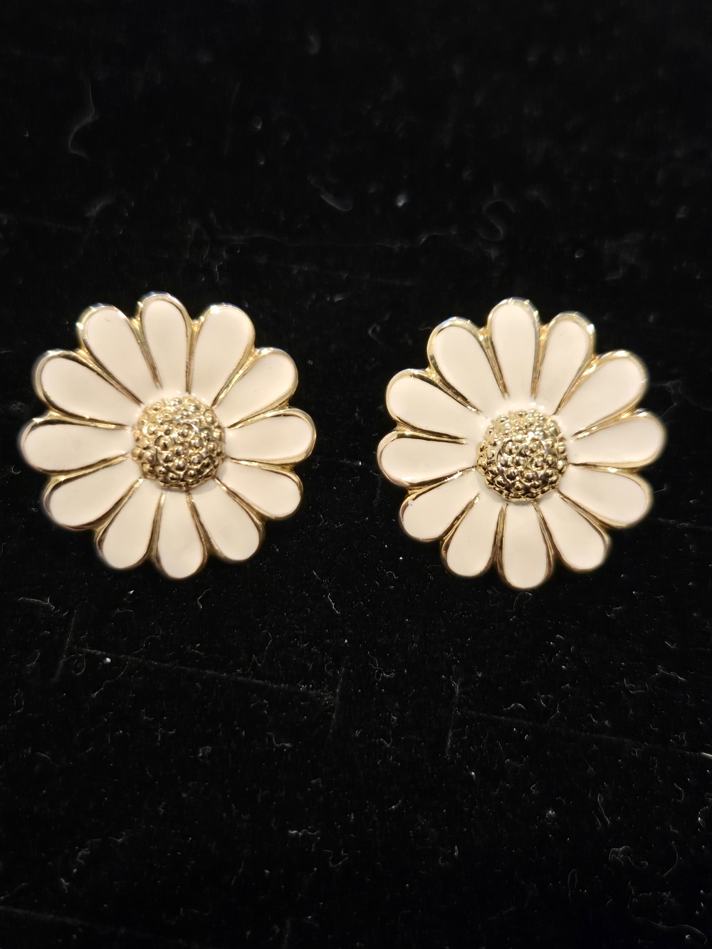 Gold & Cream Daisy Stud Earrings - Women Jewelry